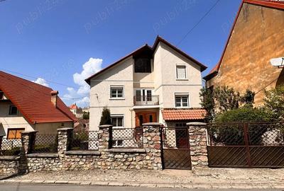 Casa de vanzare in Sighisoara, zona centrala - 1
