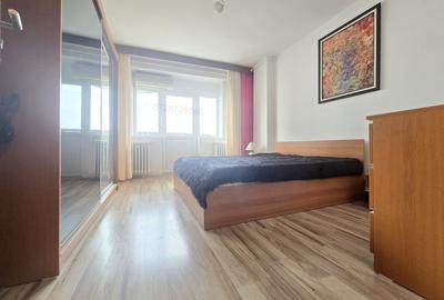 Bulevardul Decebal stradal, langa Metrou Piata Muncii - 4