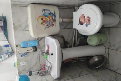 Apartament cu 4 camere decomandat în Est - 2