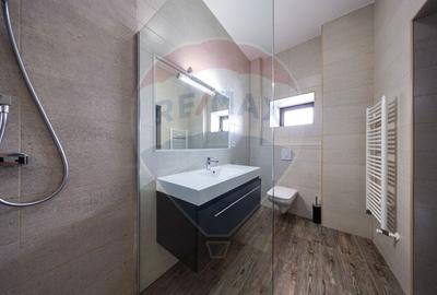 Apartament cu 3 camere decomandat, mobilat în Centrul Civic - 13