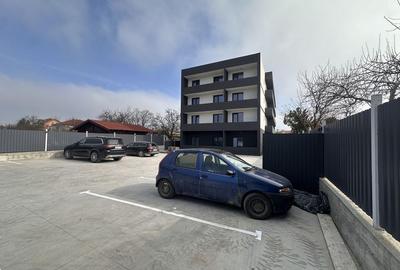 Apartament cu 2 camere decomandat în Lazu