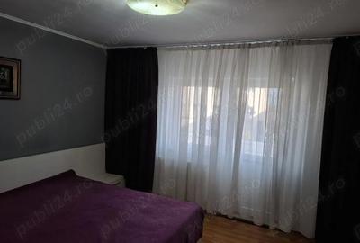 Apartament cu 3 camere decomandat în Răcădău - 1