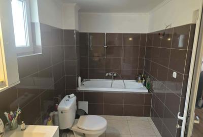 Casă cu 4 camere în Sărățel - 4