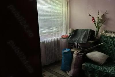 Apartament cu 3 camere decomandat în Vest - 1