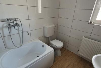 Spațiu comercial, de 210 mp, în Central - 7