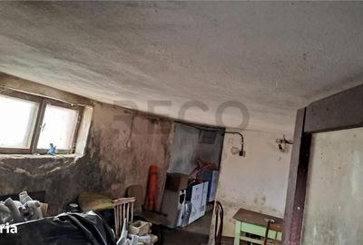 Casă cu 2 camere cu Teren 1000 Mp în Cefa - 12