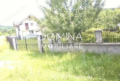 Casă cu 2 camere cu Teren 3200 Mp în Logrești - 3