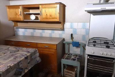 Casă cu 6 camere în Curtici - 2