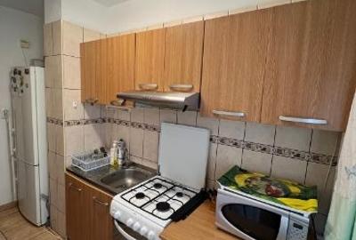 Apartament cu 3 camere decomandat în P-ța Victoriei - 7