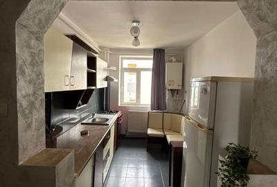 Apartament cu 2 camere semidecomandat în Central