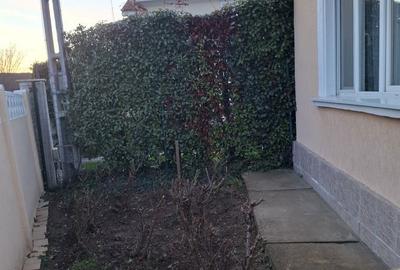 Casă cu 3 camere cu Teren 500 Mp în Central - 2