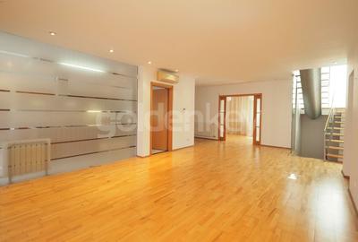 Vila nemobilata in complex cu piscina | 2 garaje - 6