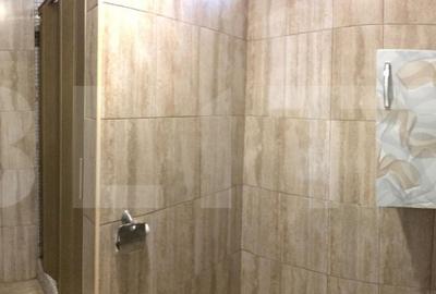 Casă cu 5 camere cu Teren 400 Mp în Central - 1