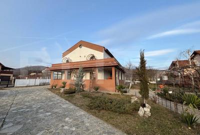 Casă cu 5 camere cu Teren 2300 Mp în Aninoasa - 19