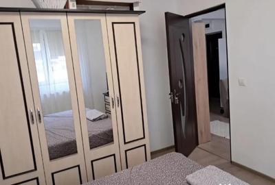 Apartament cu 2 camere semidecomandat în Cetate
