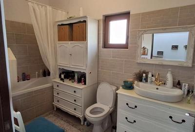 Casă cu 5 camere cu Teren 325 Mp în Moșnița Veche - 3