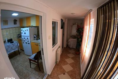 Casă cu 4 camere cu Canalizare în Central - 5
