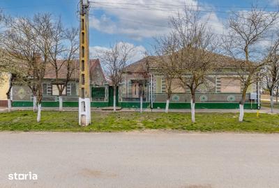 Casă cu 3 camere cu Teren 760 Mp în Livada - 14