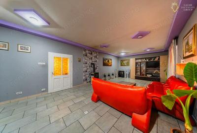 Casă cu 7 camere cu Canalizare în Sântana - 3