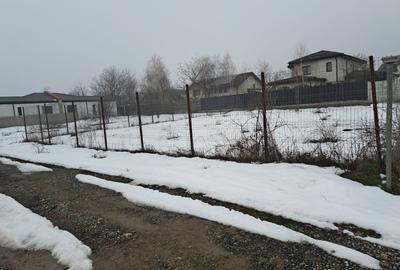 Teren de 440 mp, în Ostratu - 1