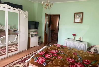 Casă cu 3 camere cu Teren 3800 Mp în Central - 12
