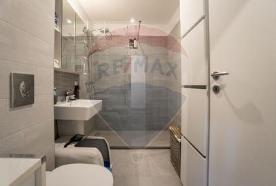 Apartament cu 2 camere semidecomandat în Tractorul - 6