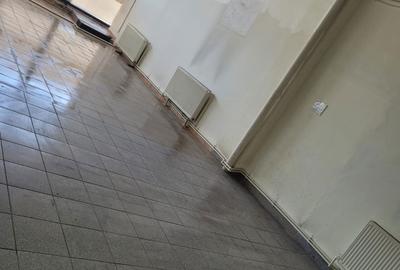 Spațiu comercial, de 80 mp, în Roman