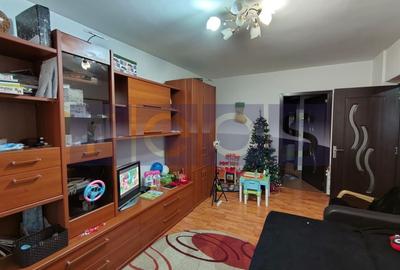 Apartament cu 2 camere semidecomandat, mobilat în Drumul Taberei
