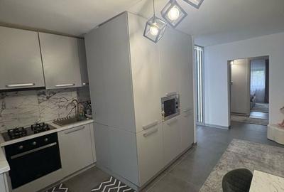 Apartament cu 4 camere decomandat în Central - 1