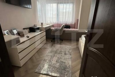 Apartament cu 3 camere decomandat, mobilat în Central - 1