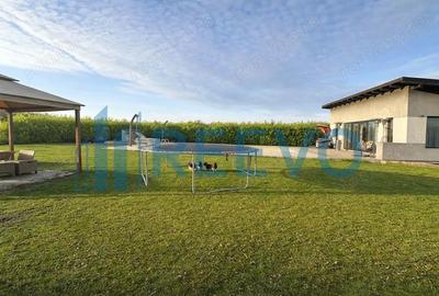 Proprietate pentru investi?ie cu Piscina in Hemeiu? - 1