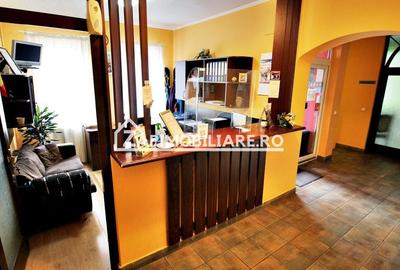 Pensiune aproape de centru,10 camere,13 băi,1 restaurant - 2