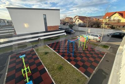 Apartament 2 camere, etaj 1 din 3, zona Porii - 10