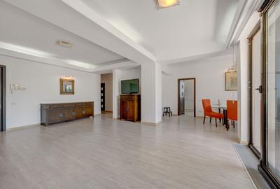 Space, light, and comfort for your family. FIRST RENTAL,close to British School - 3