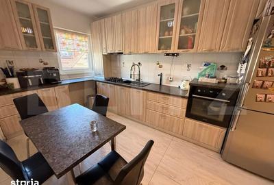 Apartament cu 4 camere decomandat în 9 Mai - 6