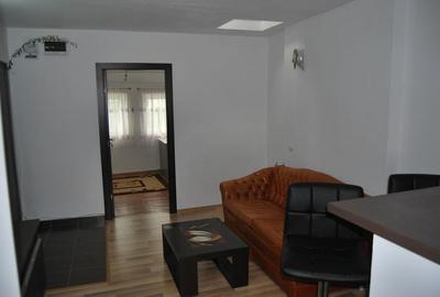 2 camere| DOROBANTI-RADU BELLER - 2