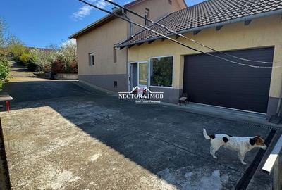 Casă cu 3 camere decomandat în Central - 6