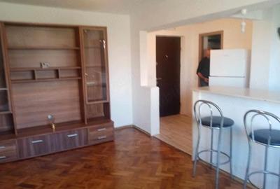 Apartament cu 2 camere semidecomandat în 1 Mai - 3