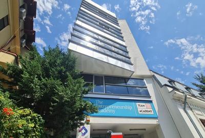Birou, de 1,907 mp, în Armeneasca - 1