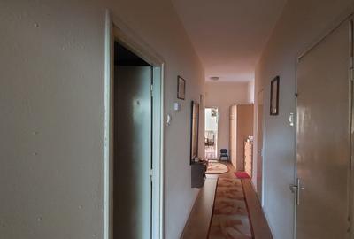 De vanzare ap.2 camere , curte comuna - P-ta Bolyai- langa Tribunal De vanzare ap.2 camere , curte comuna - P-ta Bolyai- langa Tribunal - 3