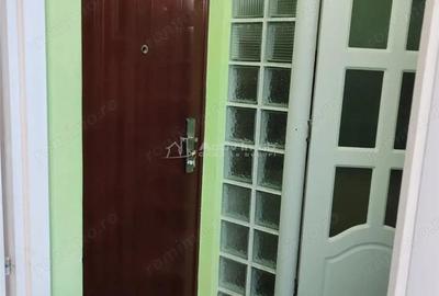 Oravita, Garsoniera, Mobilata, Utilata, Pret Negociabil - 13