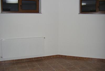 Casă cu 5 camere cu Teren 1000 Mp în Subcetate - 4