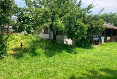 Vând teren intravilan cu casă locuibilă, Butimanu, Dâmbovița – 3.900 m² - 2