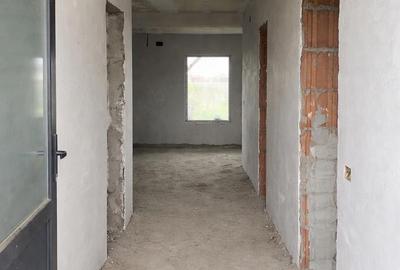 Casă cu Teren 300 Mp în Moșnița Nouă - 2