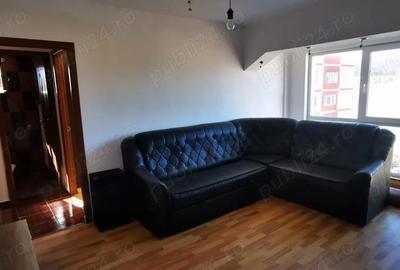 Apartament cu 3 camere semidecomandat în Central - 2