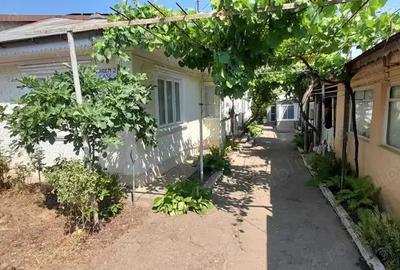 Casa cu 6 camere, 672 mp de teren, deschidere 13,63 ml, in Tecuci