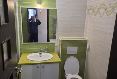 Apartament cu 3 camere decomandat în UTA - 3