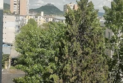 Apartament cu 2 camere decomandat în Central - 2
