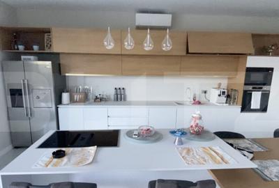 Casă cu 7 camere cu Teren 1507 Mp în Central - 2