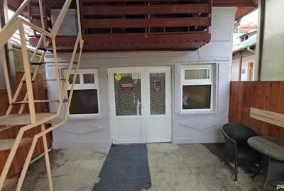 Spațiu comercial, de 60 mp, în Central - 4